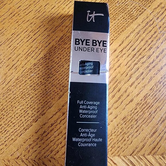 it Cosmetics Bye Bye Under Eye concealer - Picture 1 of 2